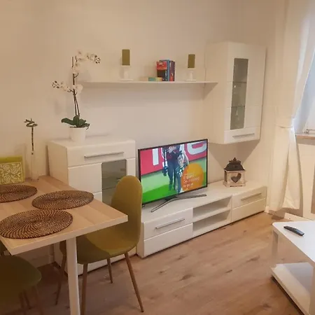 Apartment Central *